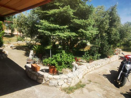 Cozy Apartments With Balcony And Garden - Ae1564