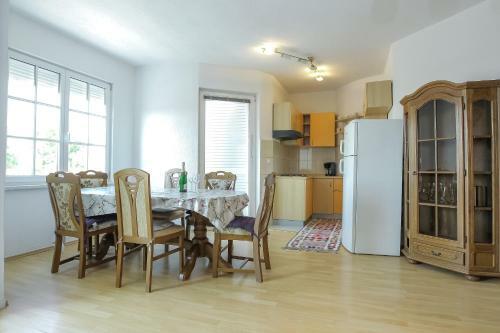 Senita's Rooms & Apartments