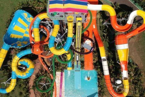Apartamento No Ol�mpia Park Resort (Melhor Pre�o!)