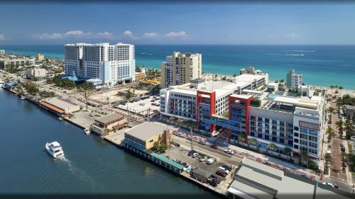 5 Resort Rooftop Pool Front Ocean