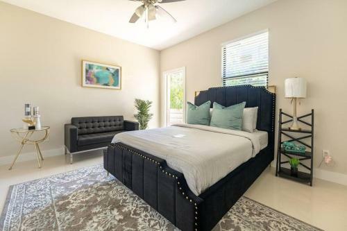 **new**gorgeous 3bedroom Minutes From Beach