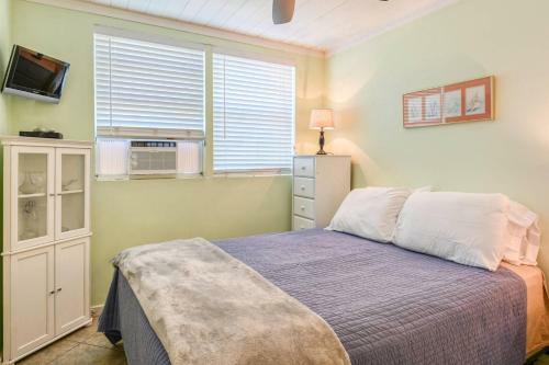 Vilano Cottage Unit B