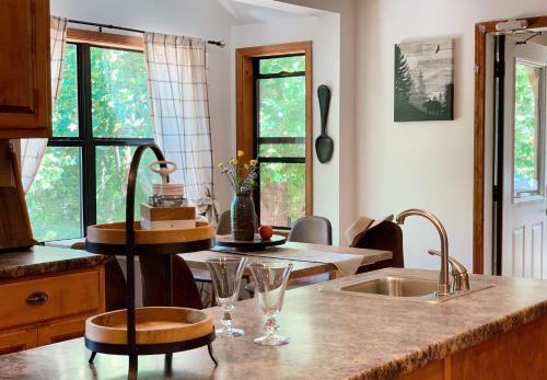 Apartamento Caspian At Alpine Cabins - Peaceful Private Perfect With Internet