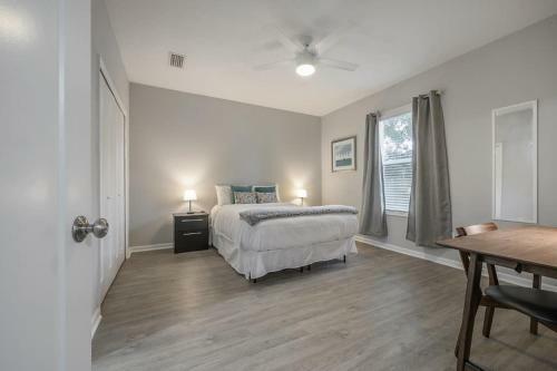 Apartamento Eclectic Townhome Haven In Tampa