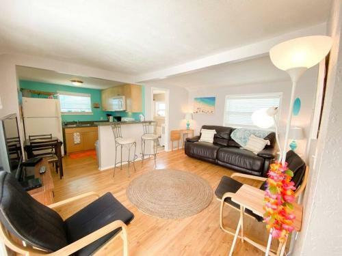 Sunset Beach Cottages, 1 Bedroom Beach Cottages
