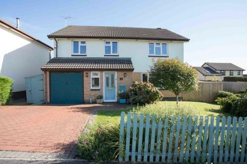 Devon Beach House *perfect For Family & Friends*