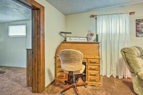 Caldwell House With Grill About 1 Mi To Downtown!