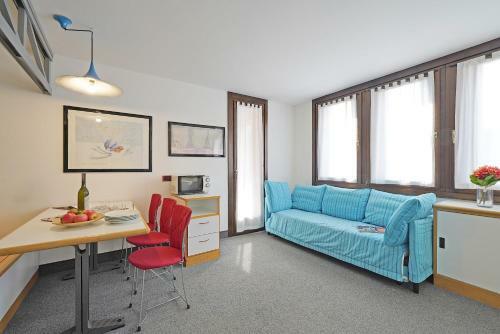 Iflat Lovely, Bright And Cozy Apartment