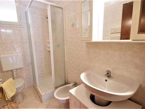 Spacious Apartment In Modica With Shared Pool