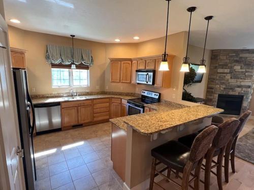 Dubla Vedere - Lake View - Hot Tub - Fire Pit - Sleeps 9