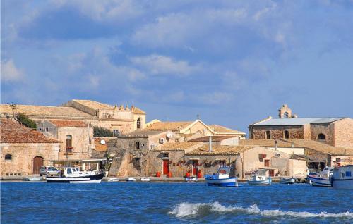 Stunning Home In Noto With 2 Bedrooms