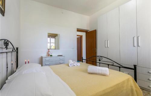 Stunning Home In Noto With 2 Bedrooms