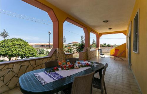 Stunning Home In Noto With 2 Bedrooms