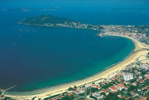 Chalet Con Vistas En La Playa de Panx�n