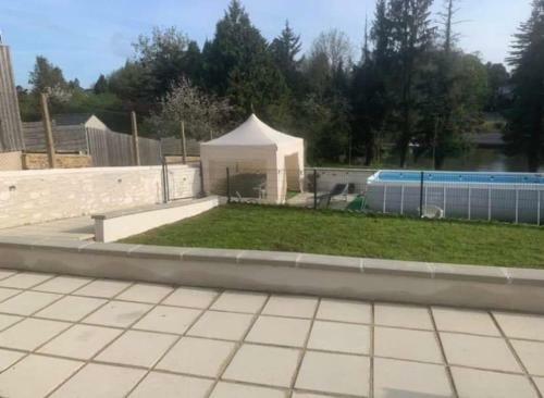 Stunning 3-bed Cottage Opposite Chateau And Canal