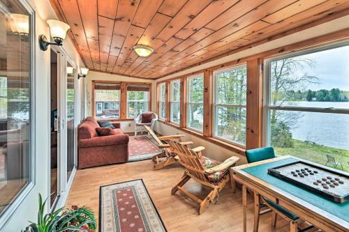 Lakefront Broadalbin Getaway With Deck And Kayaks