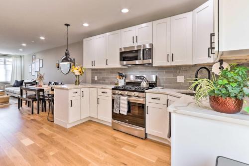Philly Townhome With City Views About 2 Mi To Dtwn!