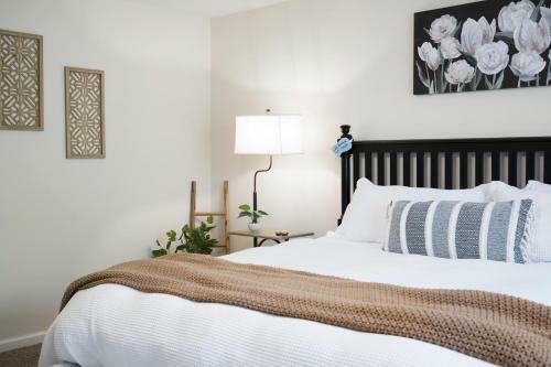 Luxe Quiet Townhouse W/parking/pool/by Dollywood