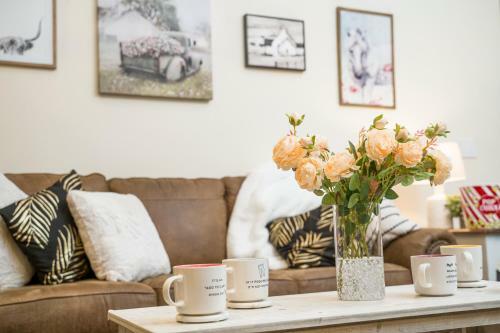 Luxe Quiet Townhouse W/parking/pool/by Dollywood