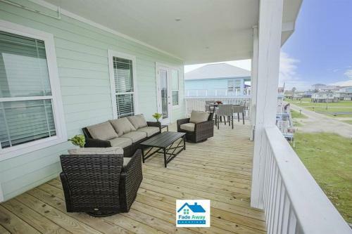Kalm By The Beach - Ocean View - Sleeps 14