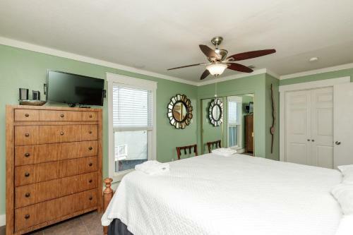 Mustang Island Beach Club 202k
