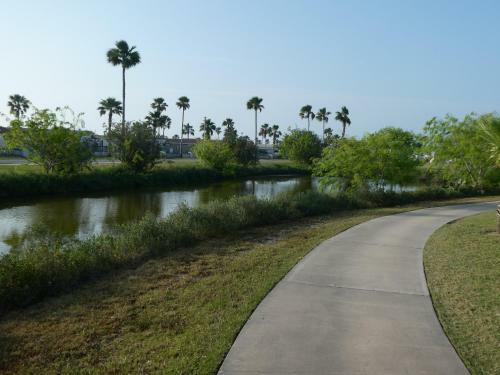 Liv Resort: Clam Circle With Private Jacuzzi (Pet Friendly)