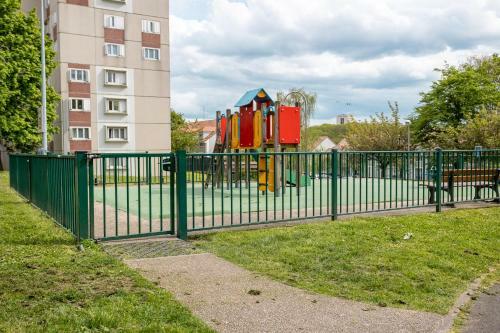 Apartamento Lecosymelunais : Parking Gratuit + Balcon Am�nag�