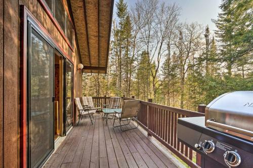 Winhall Retreat With Furnished Deck And Fire Pit!