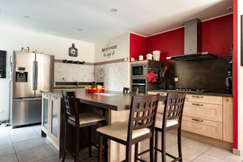 ?magnifique Villa Avec Piscine Spa? Sans Vis � Vis