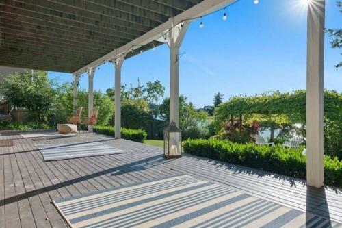 Villa Waterfront Home In Gig Harbor