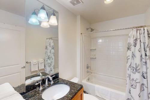 The Sanctuary - Penthouse Paradise 402a