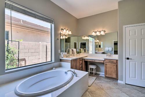 Phoenix Area Villa With Private Putting Green!