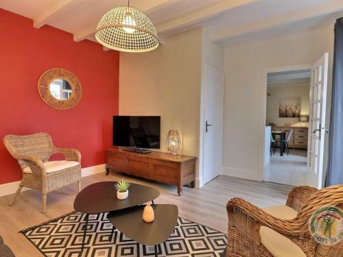Gite Saint-marcan, 2 Bedrooms, 5 Persons - Fr-1-538-163