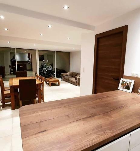Apartamento Location Saisonni�re Bas de Villa Semaine