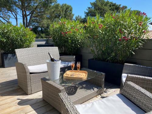 Villa Mooreva Lodge - Services, Climatisation, Piscine Chauff�e, Plage � 80m