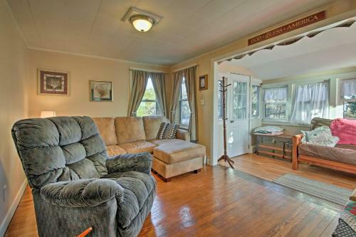Dunrovin Family Retreat Buzzards Bay Home With View
