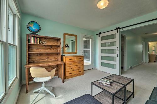 Apartamento Manistee Condo With Deck 300 Ft To Beachfront!