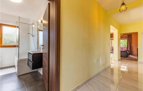 Awesome Apartment In Pula With Wifi And 5 Bedrooms