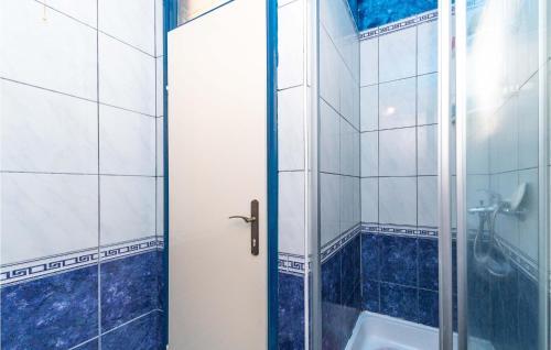 Amazing Apartment In Trogir With 2 Bedrooms