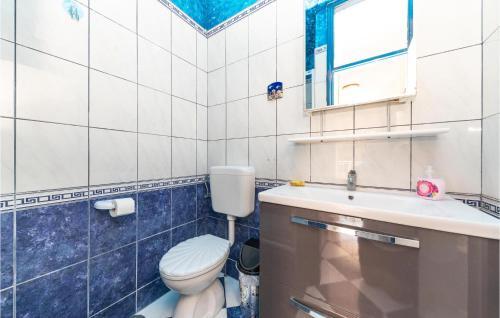 Amazing Apartment In Trogir With 2 Bedrooms