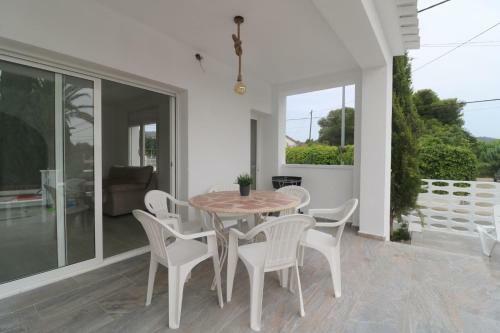 Montsia 23 - Casa Con Piscina Privada En Roses