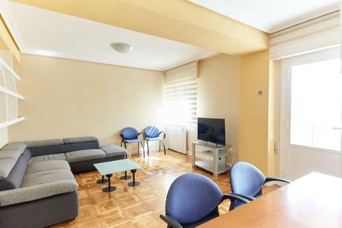 Ac� Y All� Apartamento Alfonso El Batallador