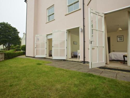 3 Combehaven