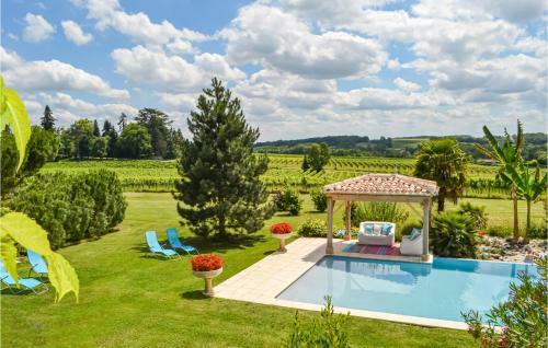 Stunning Home In St. Quentin de Caplong W/ 2 Bedrooms