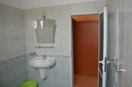 Hostal Dimana
