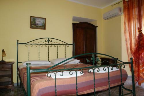 Bed & Breakfast A Taverna Intru U Vicu