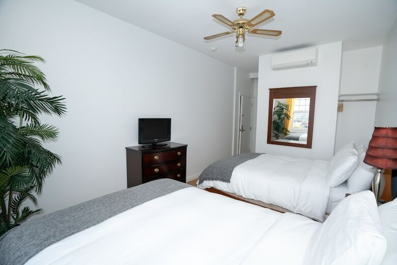 Hotel Manoir Des Remparts