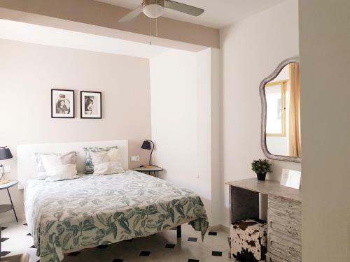 Apartamento Piso de 2 Dormitorios Playa Bajadilla Marbella Centro