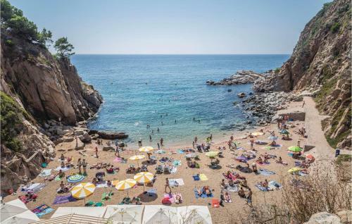Two-bedroom Apartment In Tossa de Mar