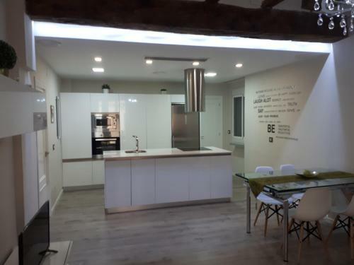 Amplio Apartamento En Centro Hist�rico